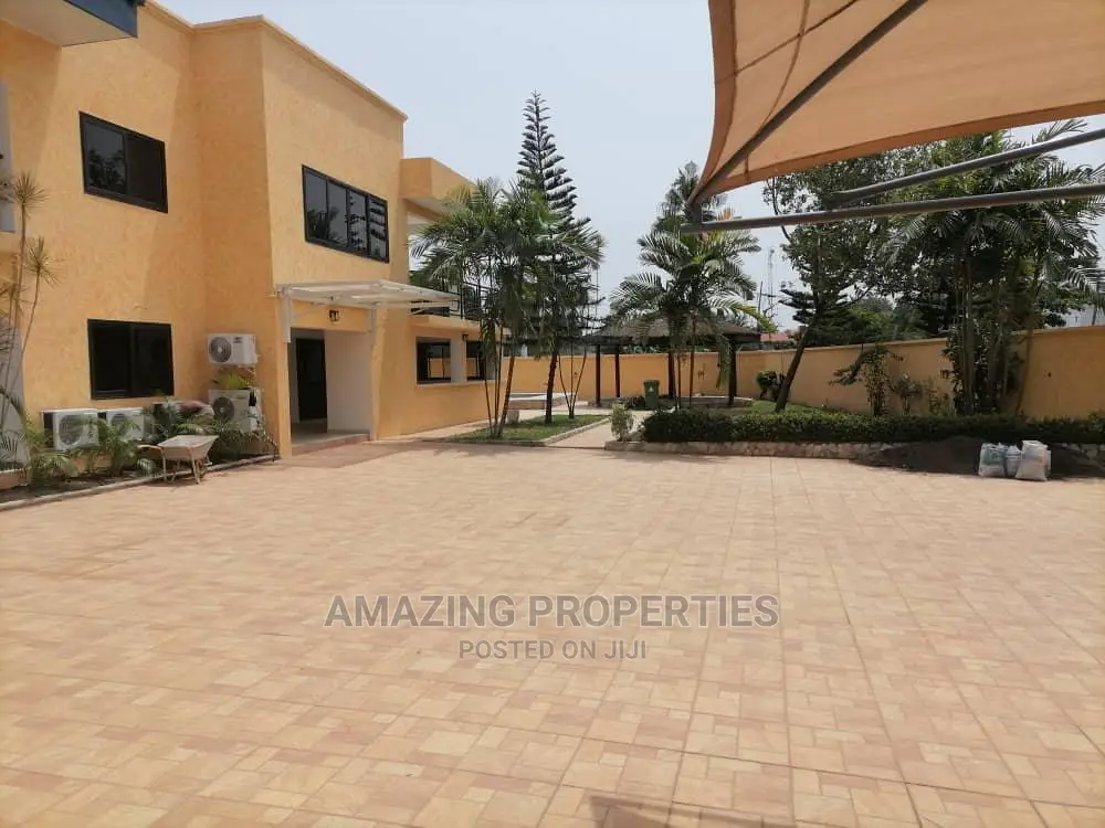 6bdrm Farm House in Labone for Rent in Labone