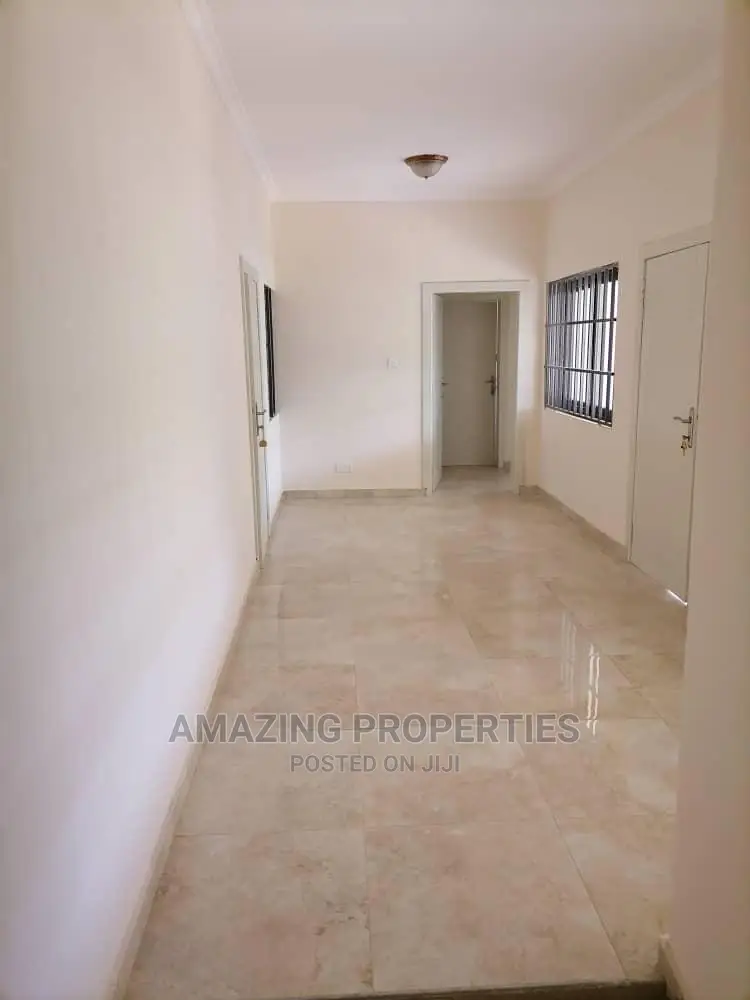 6bdrm Farm House in Labone for Rent in Labone