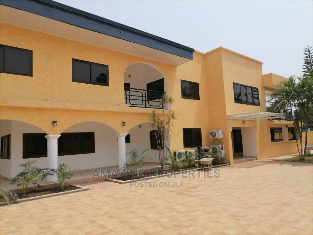 6bdrm Farm House in Labone for Rent in Labone