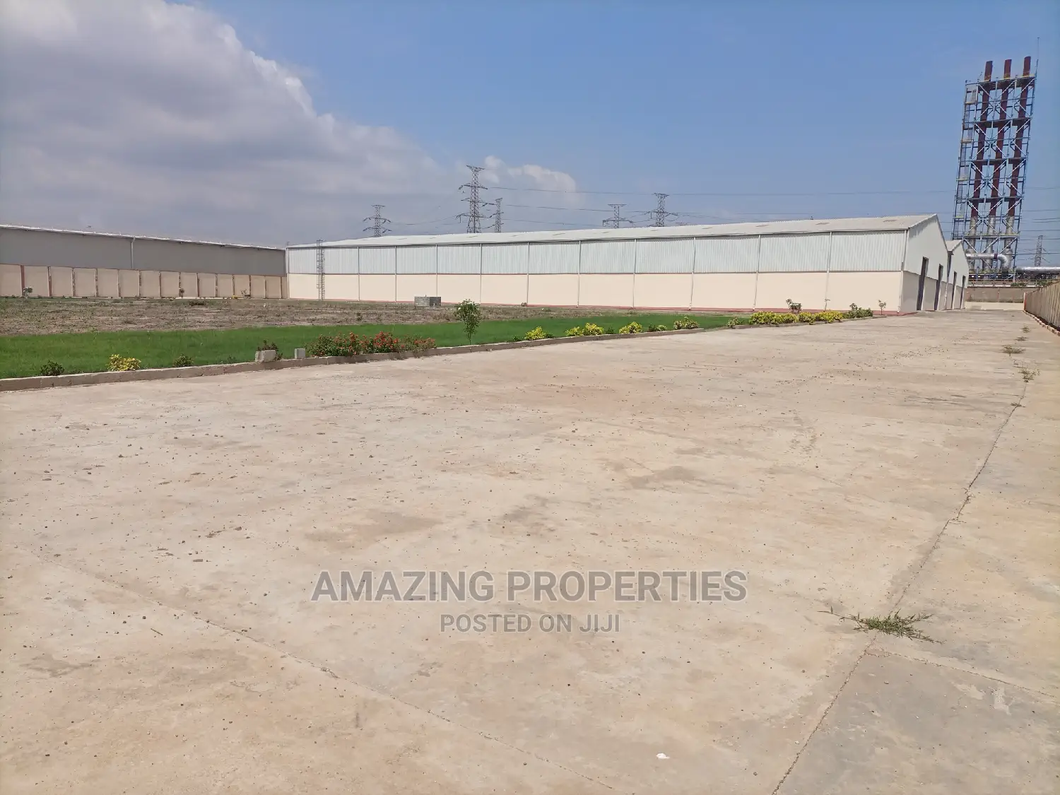 For Sale on 5 Acres 7500 SQM Warehouse Tema Industrialarea in Tema Metropolitan