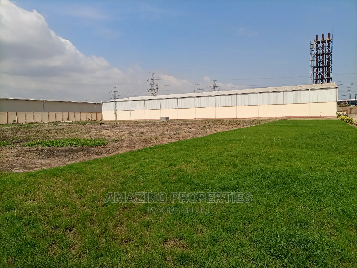 For Sale on 5 Acres 7500 SQM Warehouse Tema Industrialarea in Tema Metropolitan