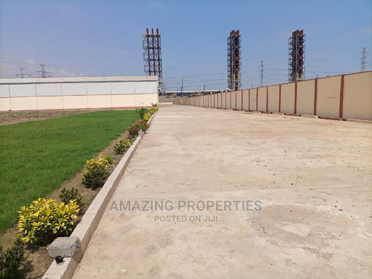 For Sale on 5 Acres 7500 SQM Warehouse Tema Industrialarea in Tema Metropolitan