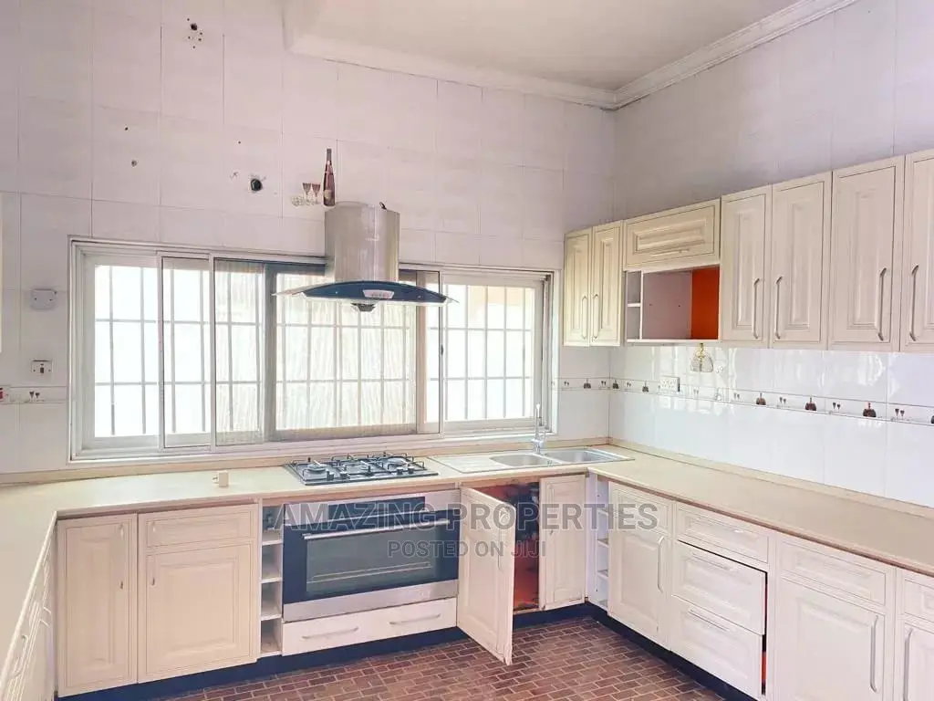 4bdrm House in Adjiringanor, Adjiriganor for Rent in Adjiriganor