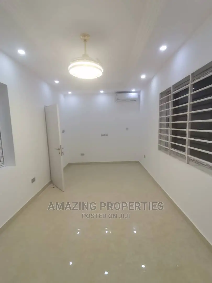 5bdrm House in East Legon for Sale in East Legon