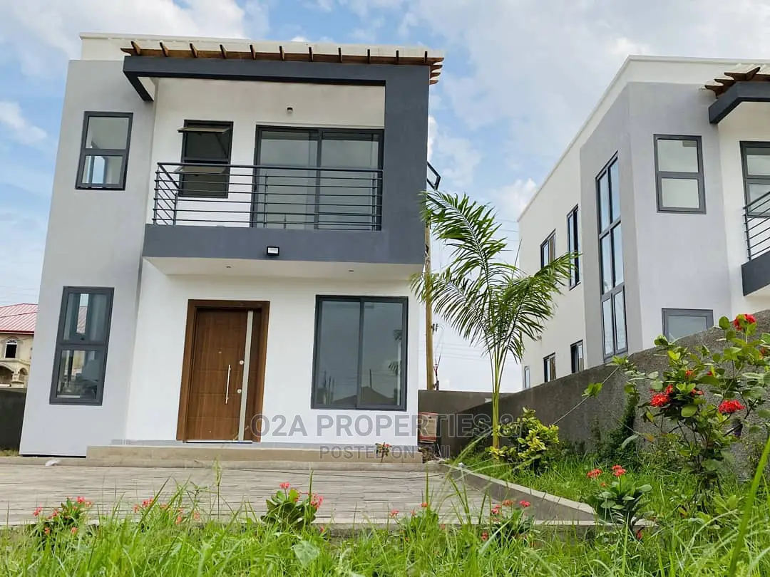 4bdrm House in O2A Properties, Lake Side Estate for sale in Lake Side Estate