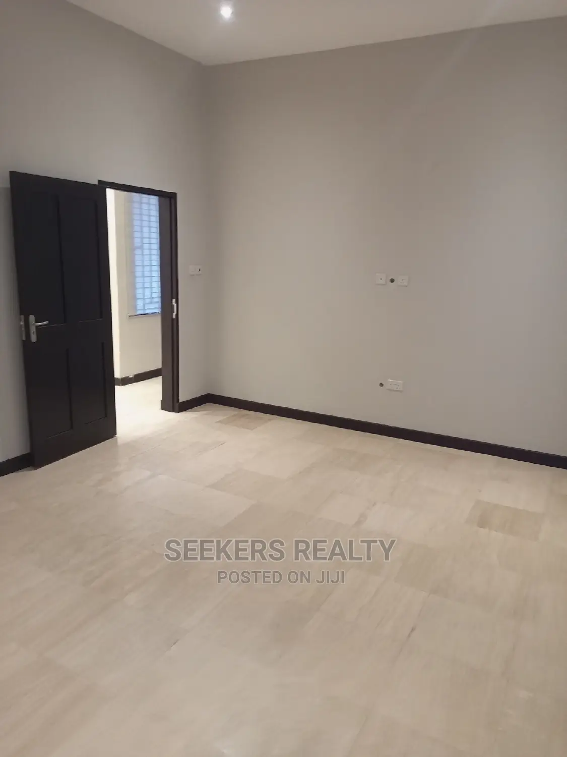 2bdrm Apartment in Seekers Realty, Oxford Street for rent in Oxford Street