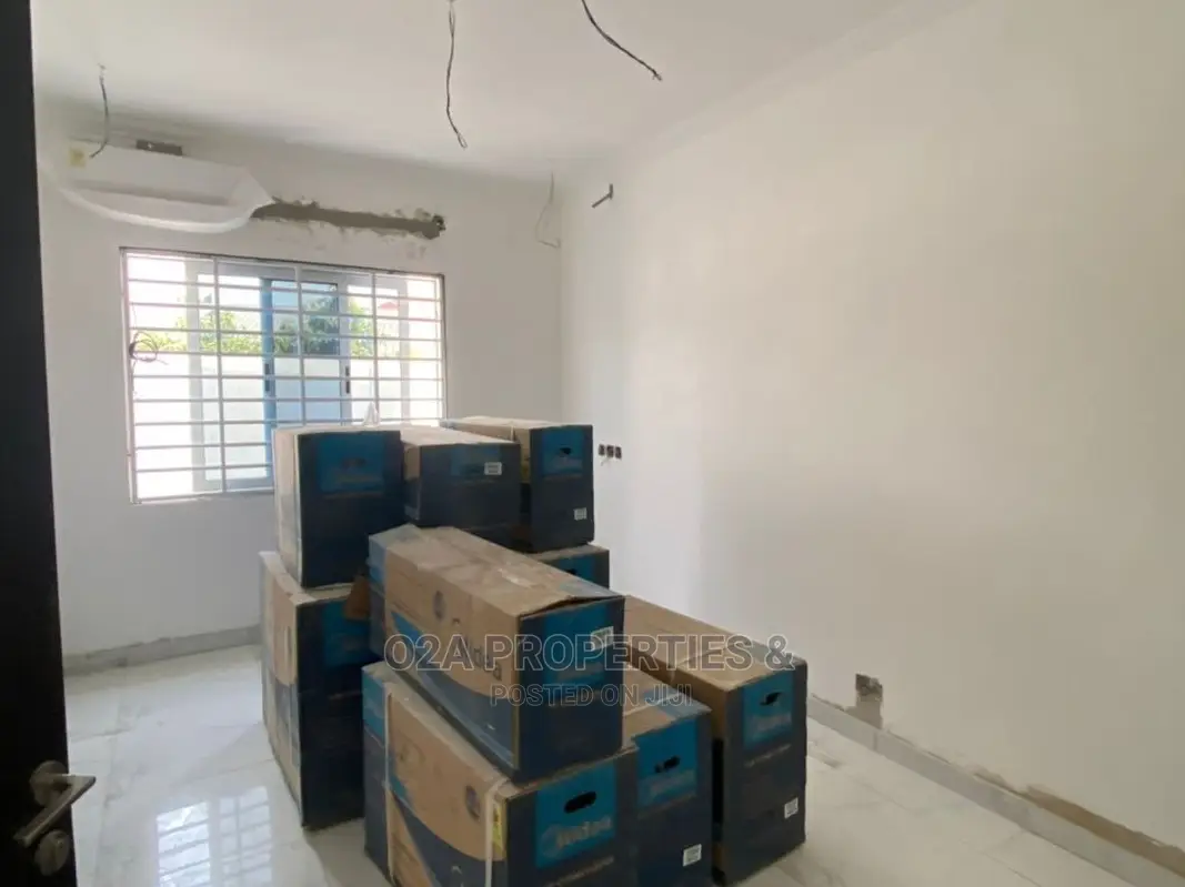 3bdrm House in O2A Properties, Baatsona Total for Sale in Baatsona Total