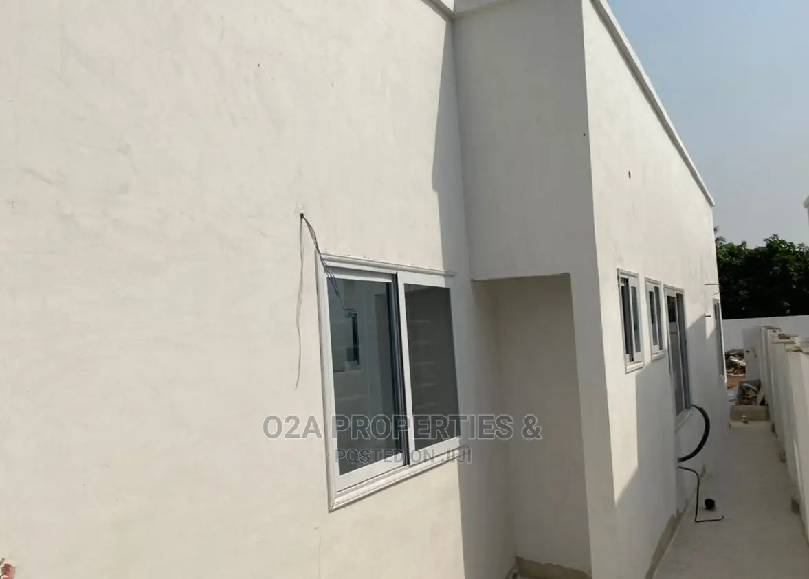 3bdrm House in O2A Properties, Baatsona Total for Sale in Baatsona Total