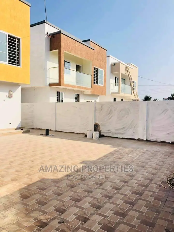 3bdrm House in Amazing Properties, Nungua for sale in Nungua