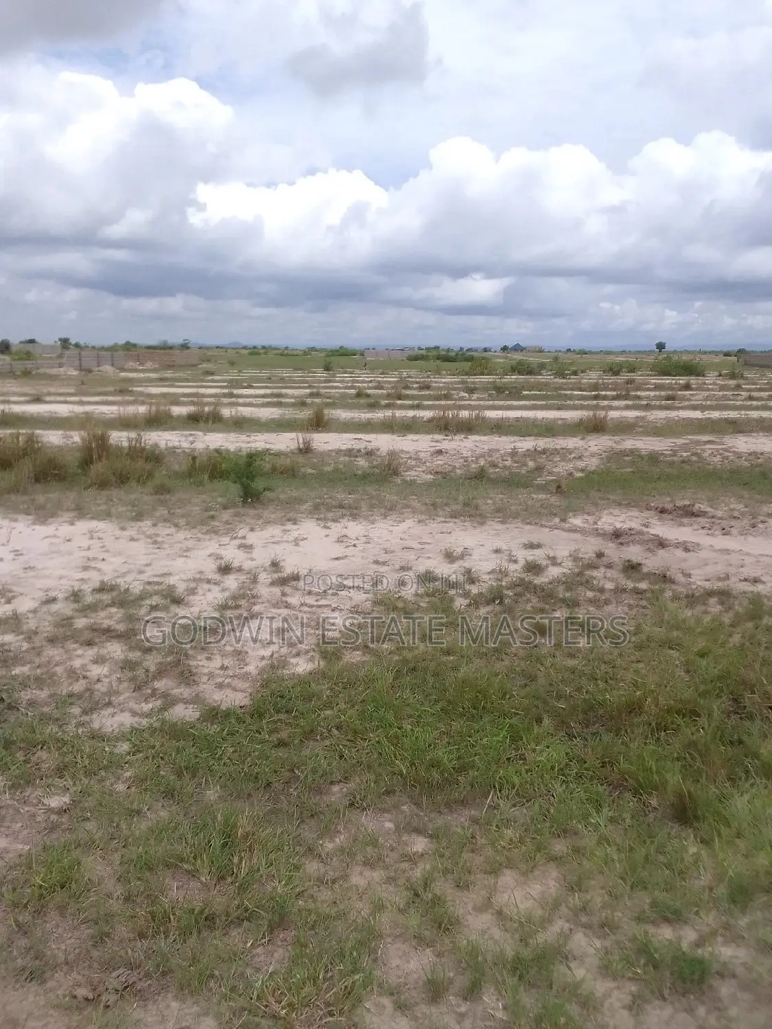 100/100sqft Plots Available at Dwellys Court  in Tema Metropolitan