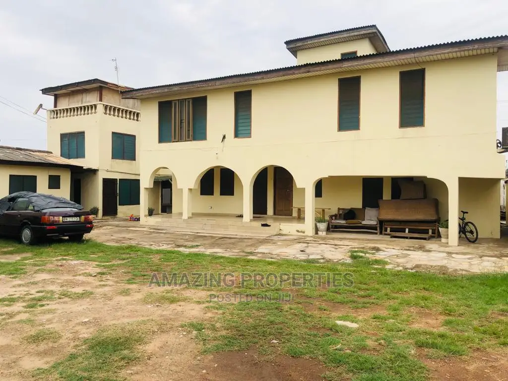 For Sale 2and Half Plots (0.38 of an Acre > Main Trade Fair in Trade Fair
