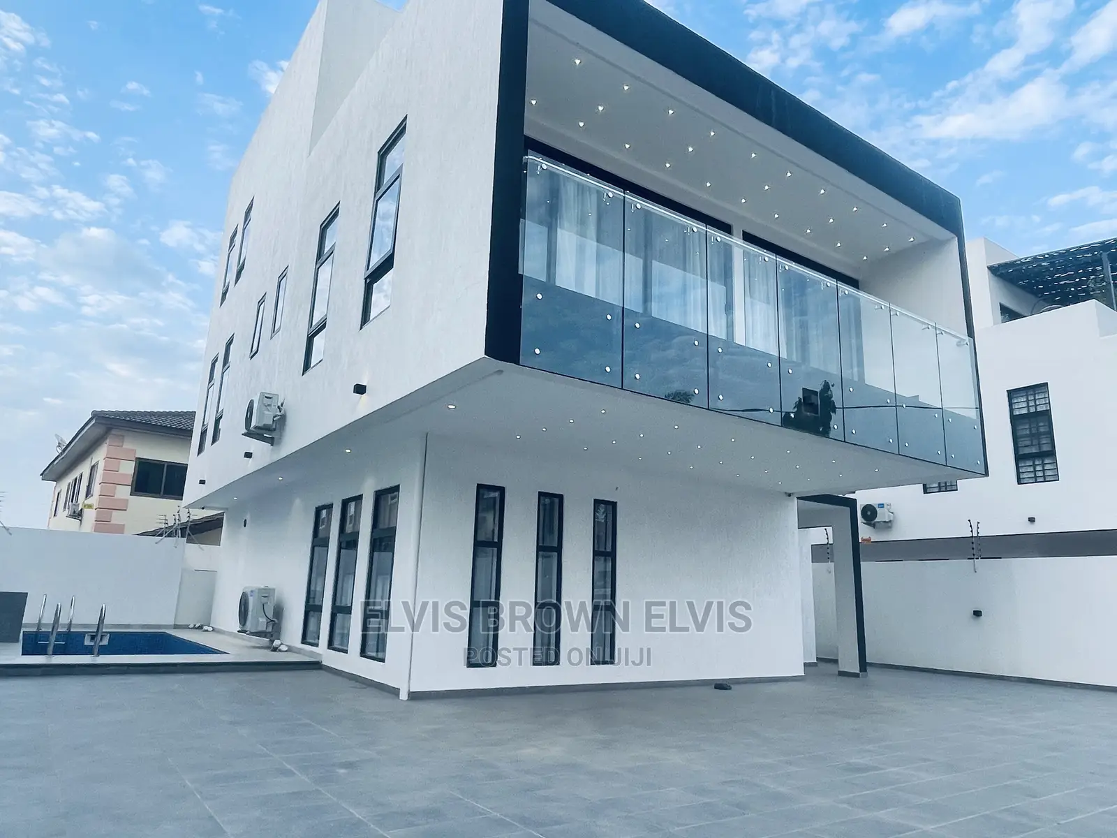 4bdrm Duplex in Living Large, East Legon for Sale in East Legon