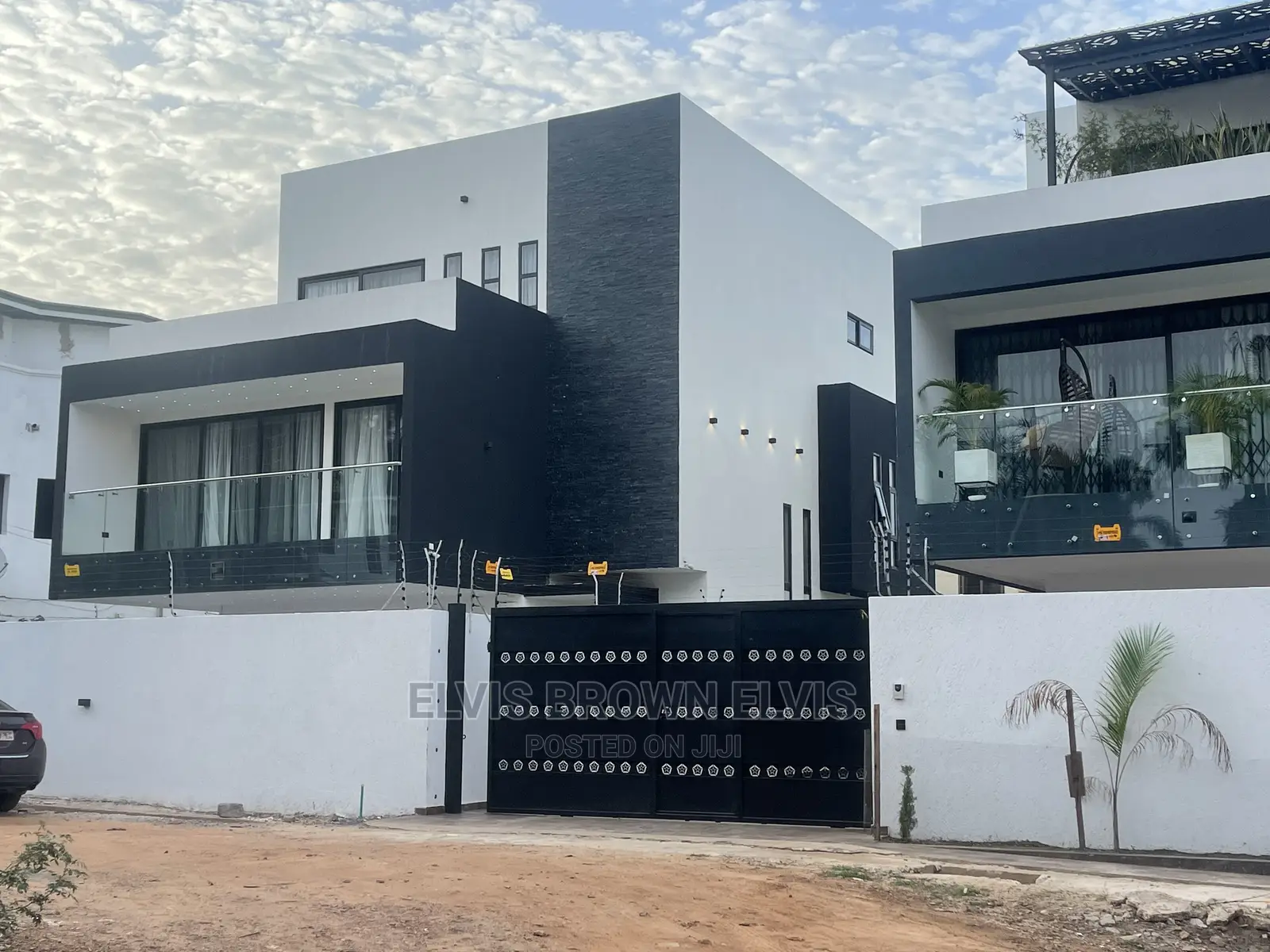 4bdrm Duplex in Living Large, East Legon for Sale in East Legon