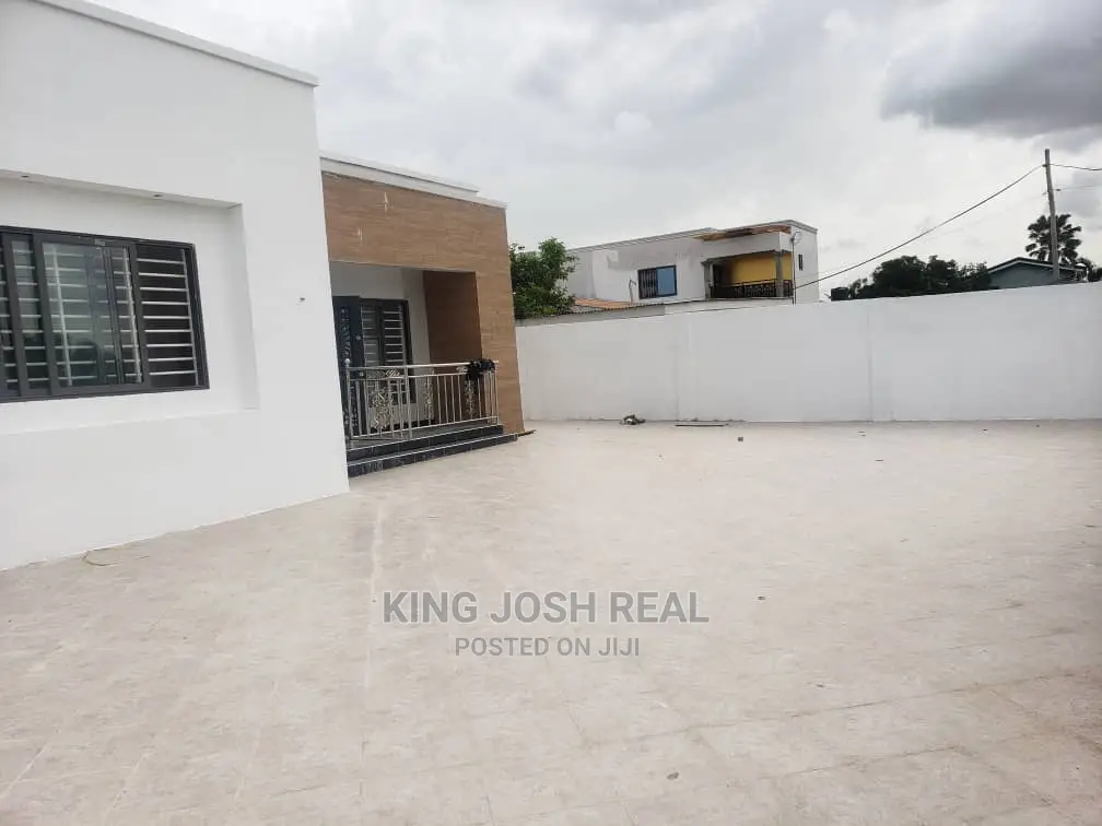 3bdrm House in Spintex for sale in Spintex