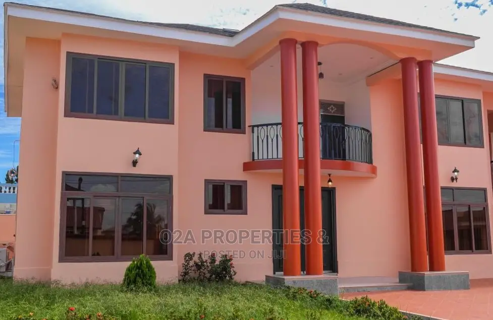 5bdrm House in O2A Properties, Otano for Rent in Otano