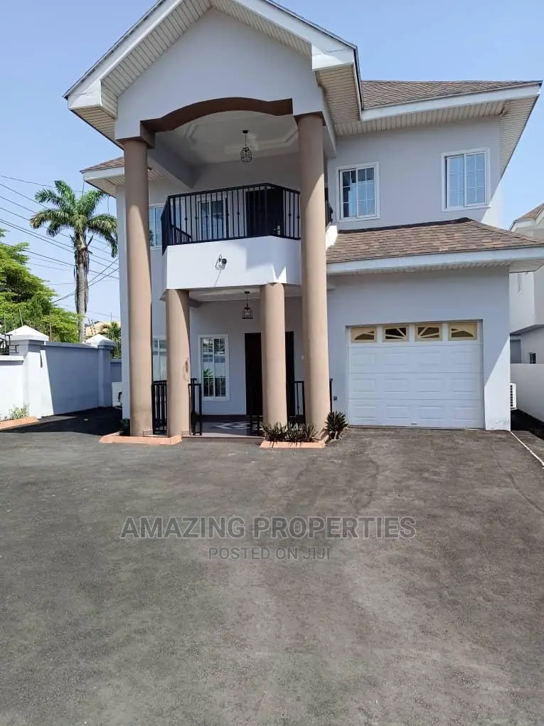 4bdrm Farm House in Amazing Properties, Cantonments for Sale in Cantonments