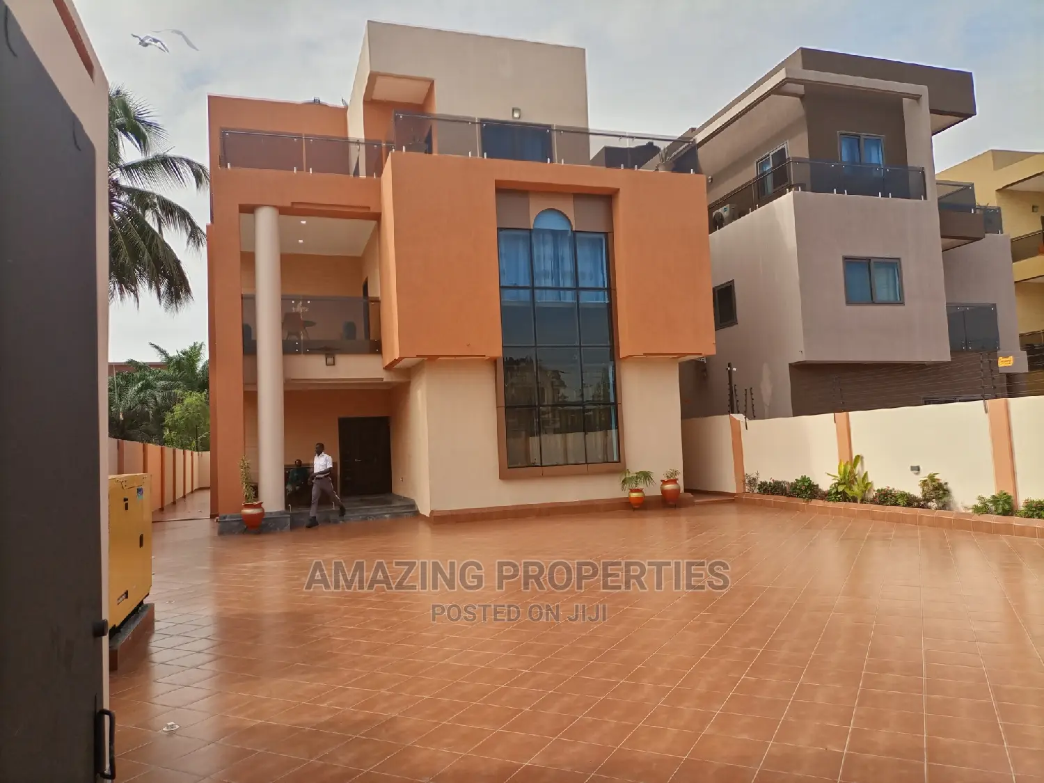 Furnished 5bdrm House in Amazing Properties, East Legon for Sale in East Legon