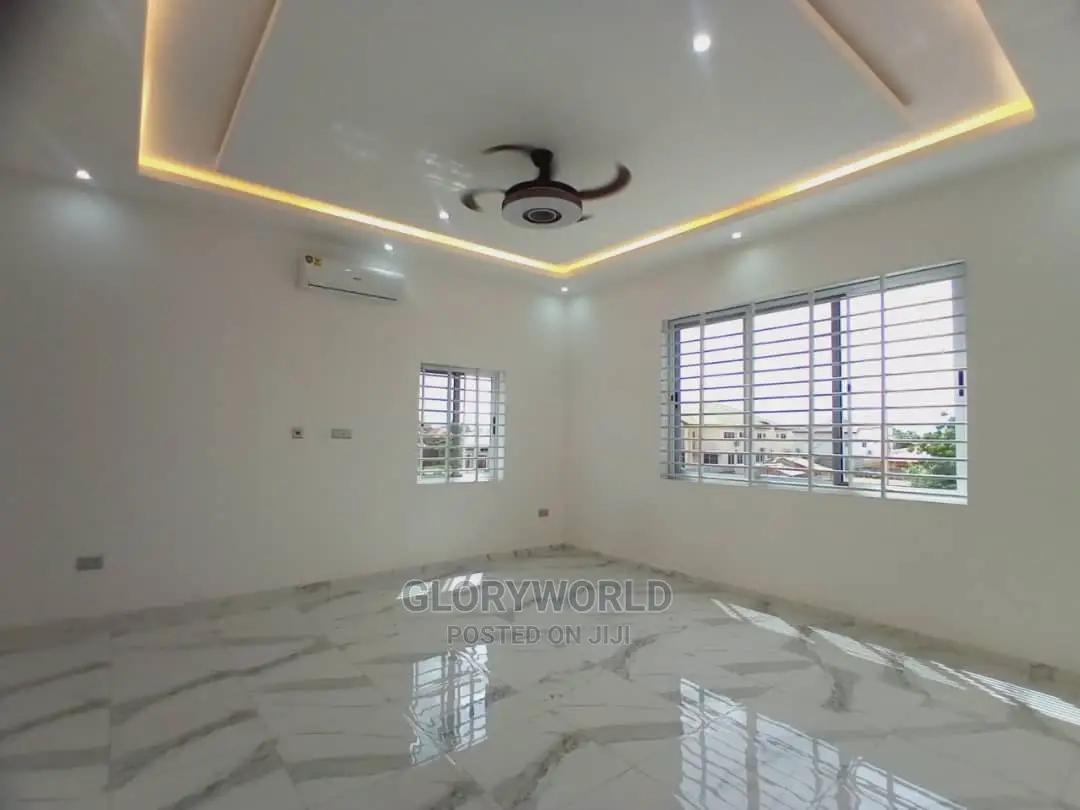 5bdrm House in Lake Side Estate for sale in Lake Side Estate