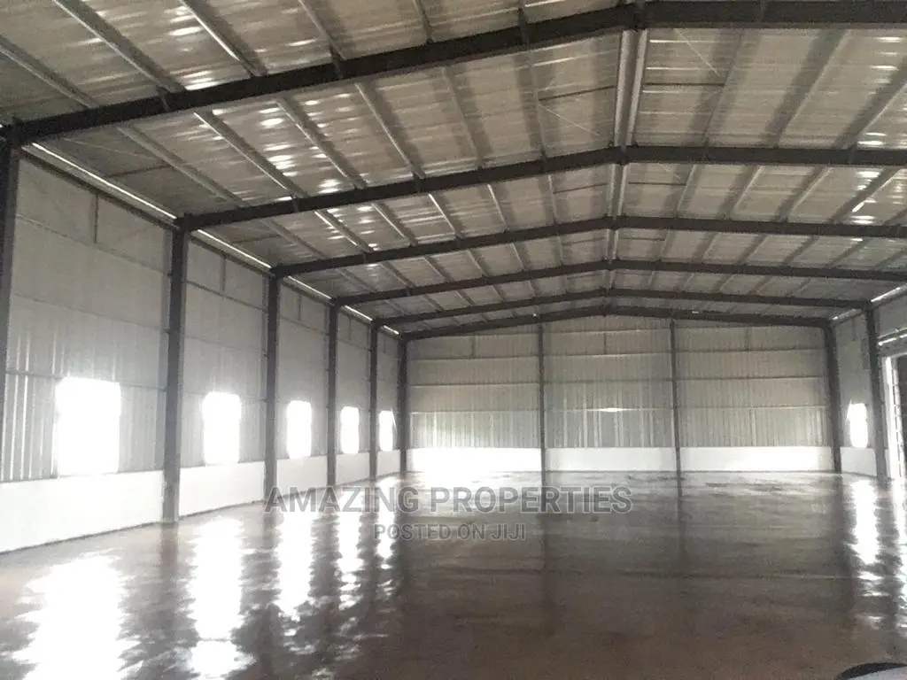For Rent 2500square Metres Warehouse Spintex Community 18 in Spintex
