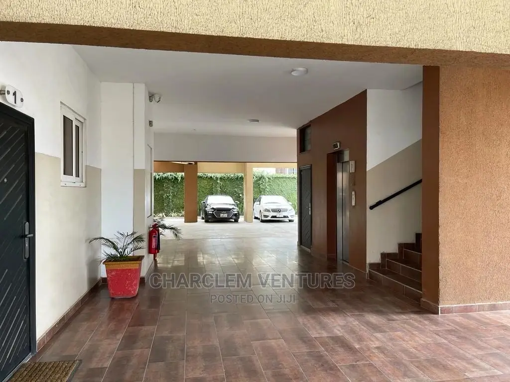 Furnished 2bdrm Apartment in Osu for Rent in Osu