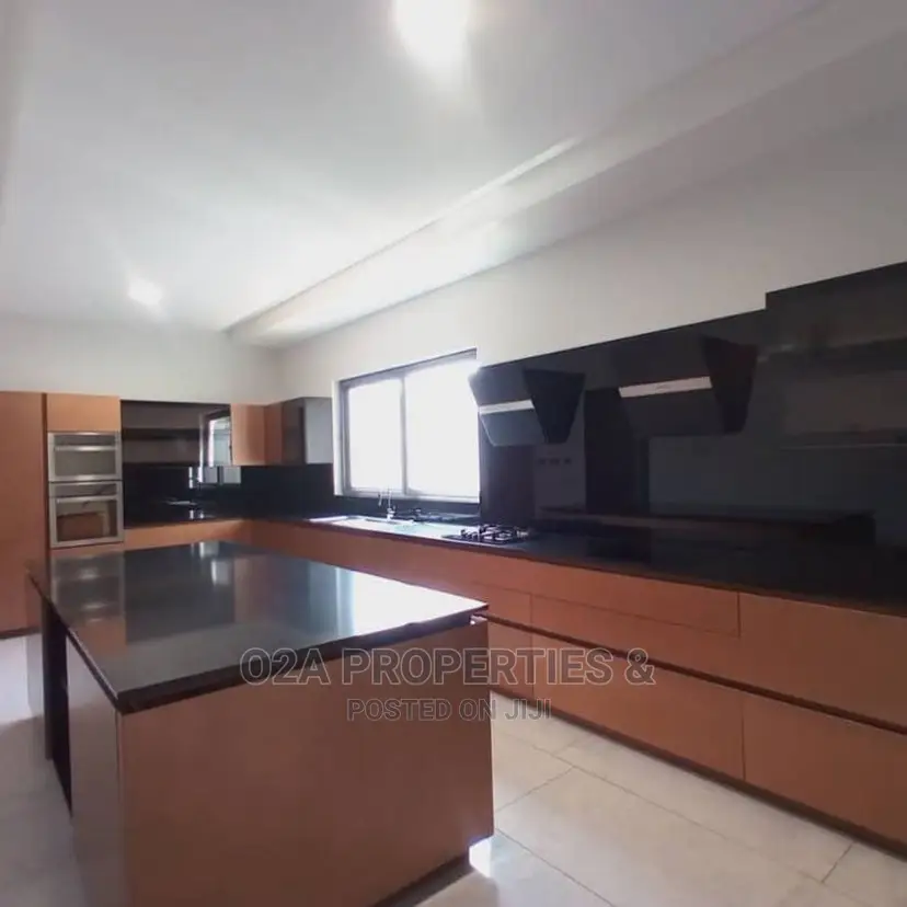 4bdrm House in O2A Properties, American House for rent in American House
