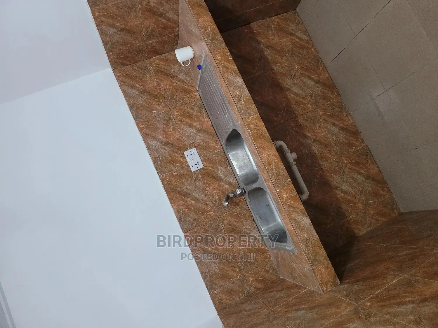 1bdrm Room & Parlour in Birdproperty, East Legon for rent in East Legon