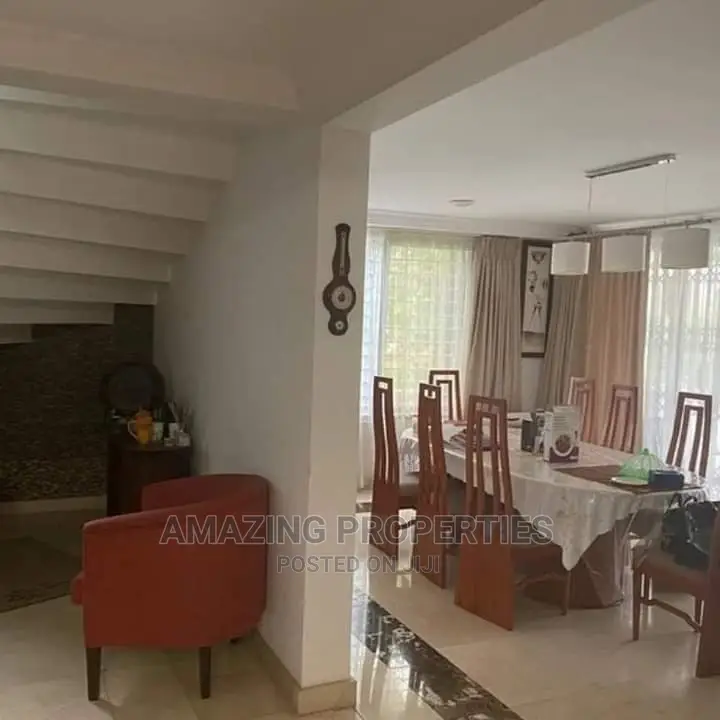 6bdrm Penthouse in Airport for Sale in Airport Residential Area
