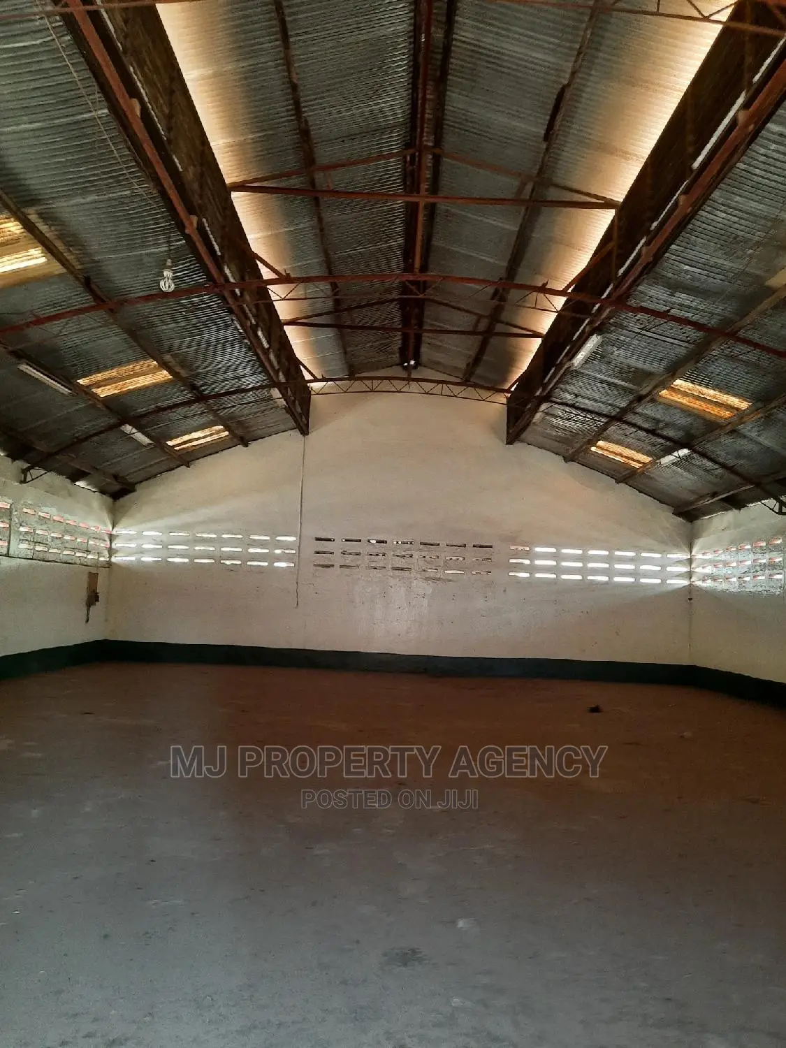 200sqm Warehouse at Tema Community 9 in Tema Metropolitan