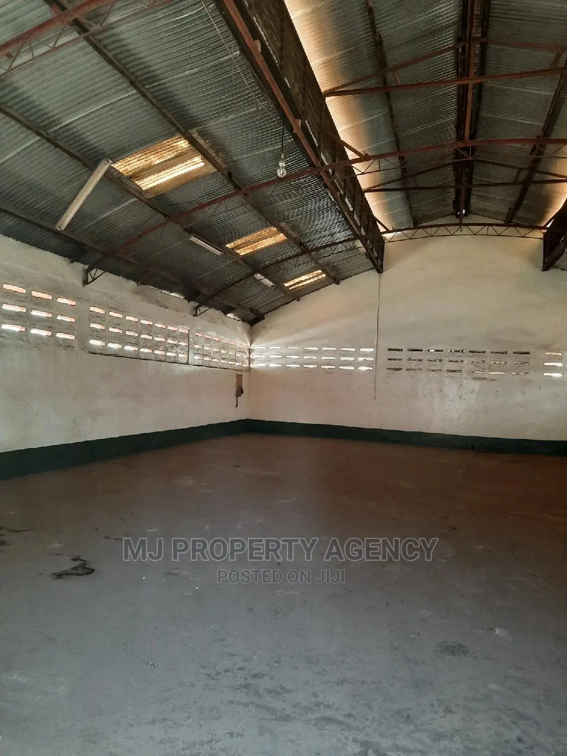 200sqm Warehouse at Tema Community 9 in Tema Metropolitan