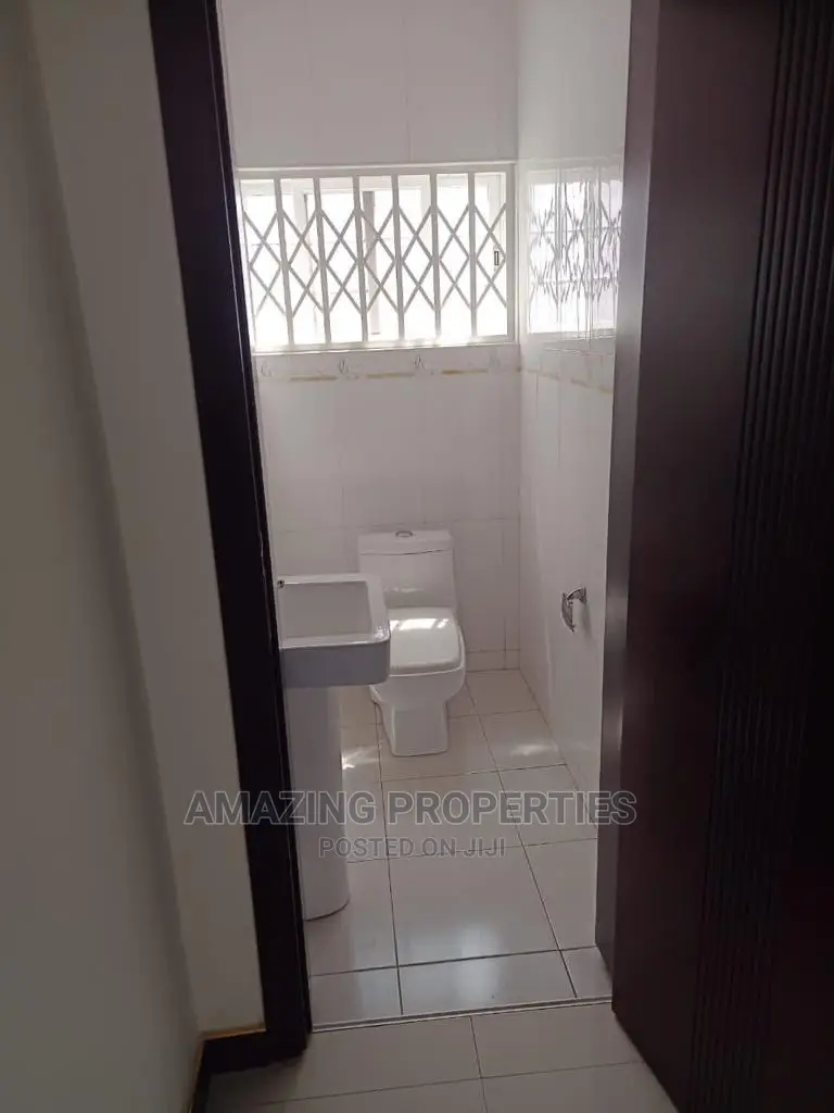 4bdrm House in Cantonments for Sale in Cantonments