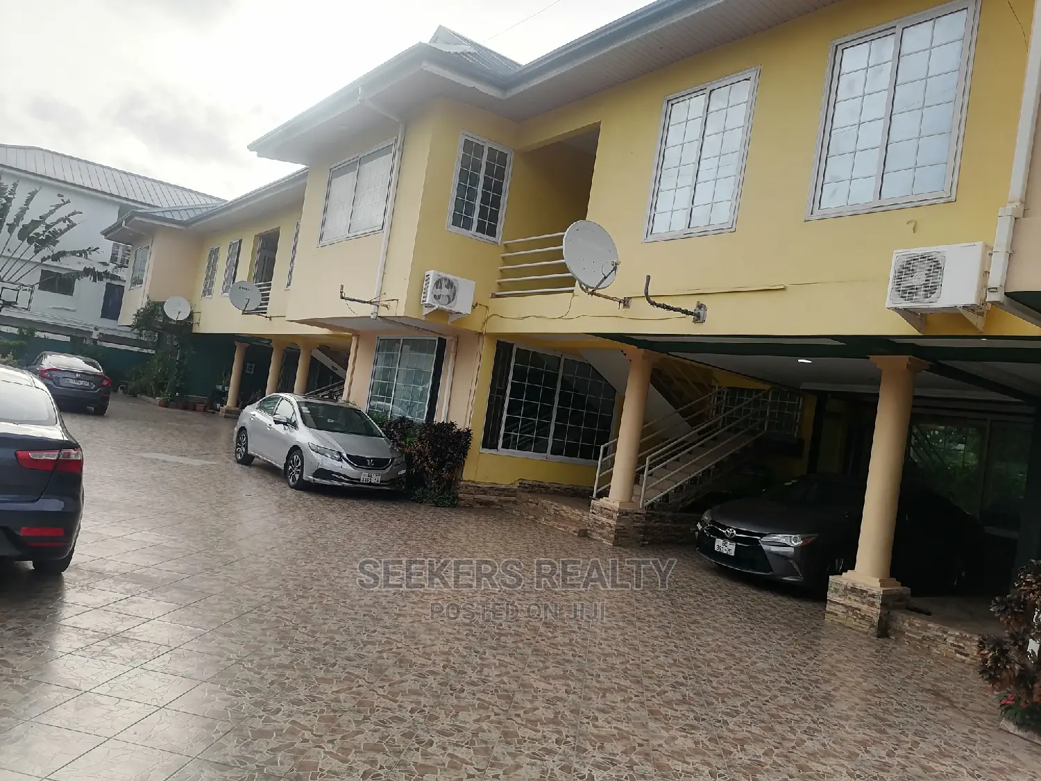 Furnished 3bdrm Apartment in Seekers Realty, Coffee Shop Area for rent in Coffee Shop Area