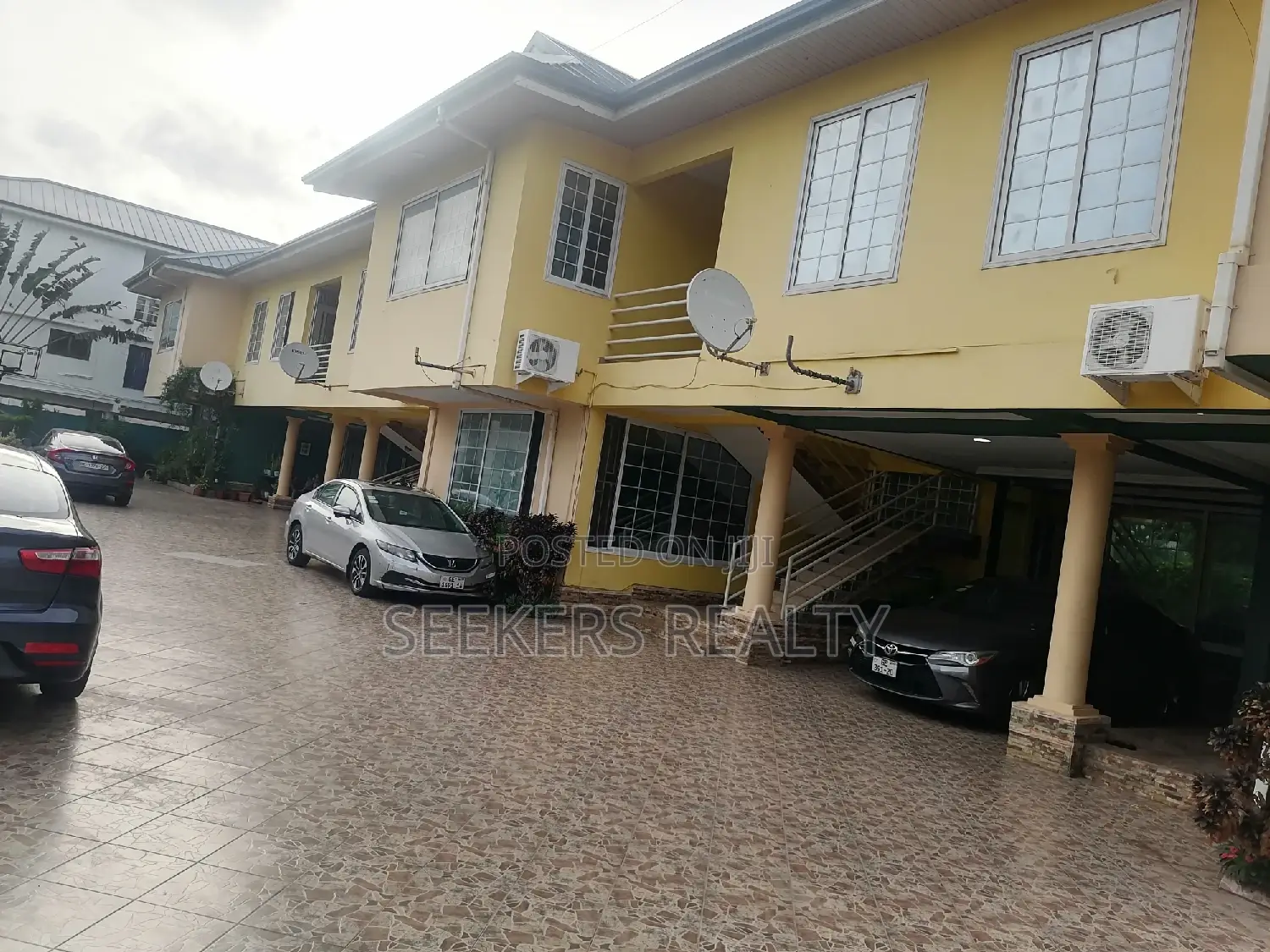 Furnished 3bdrm Apartment in Seekers Realty, Coffee Shop Area for rent in Coffee Shop Area