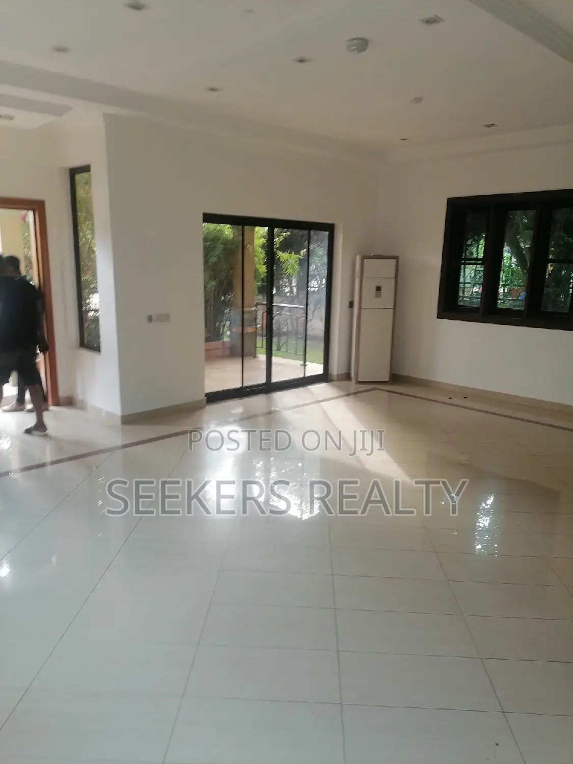 Furnished 4bdrm Townhouse / Terrace in Seekers Realty, US Embassy Area in US Embassy Area
