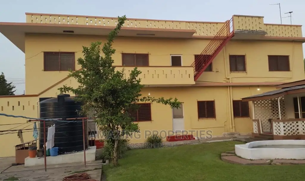 10bdrm House in Cantonments for Sale in Cantonments