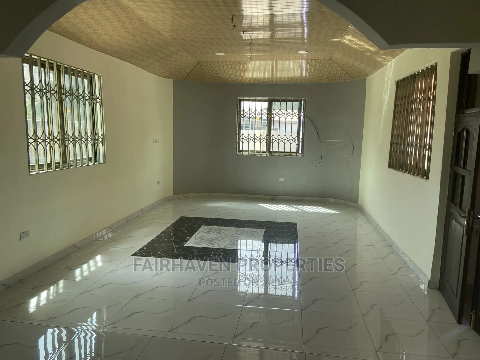 3bdrm Apartment in Tseaddo, Teshie for rent in Teshie