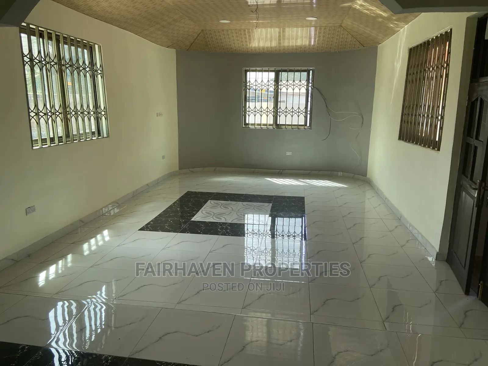 3bdrm Apartment in Tseaddo, Teshie for rent in Teshie