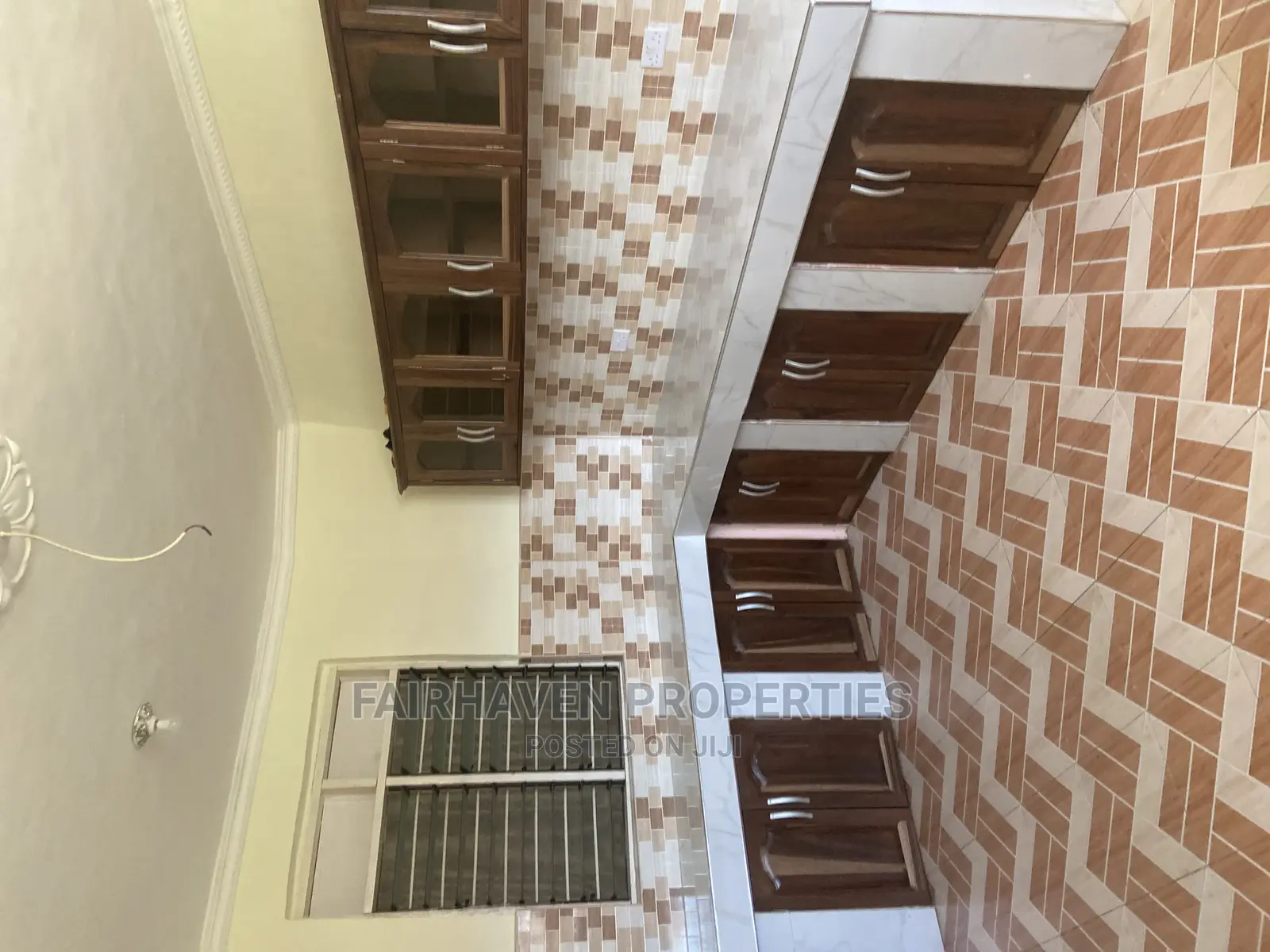 3bdrm Apartment in Tseaddo, Teshie for rent in Teshie