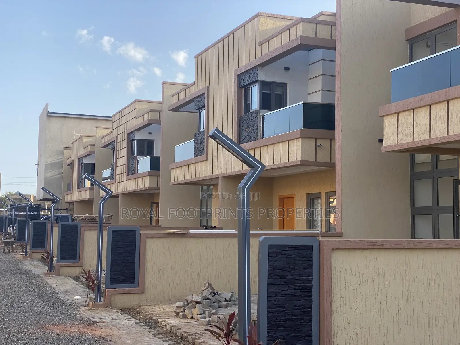 Furnished 3bdrm Duplex in East Legon for rent in East Legon