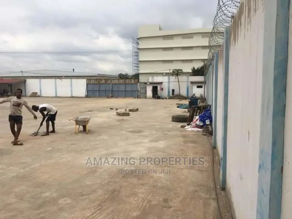 1741.15 Sqm Warehouse for Sale at Tema in Tema Metropolitan