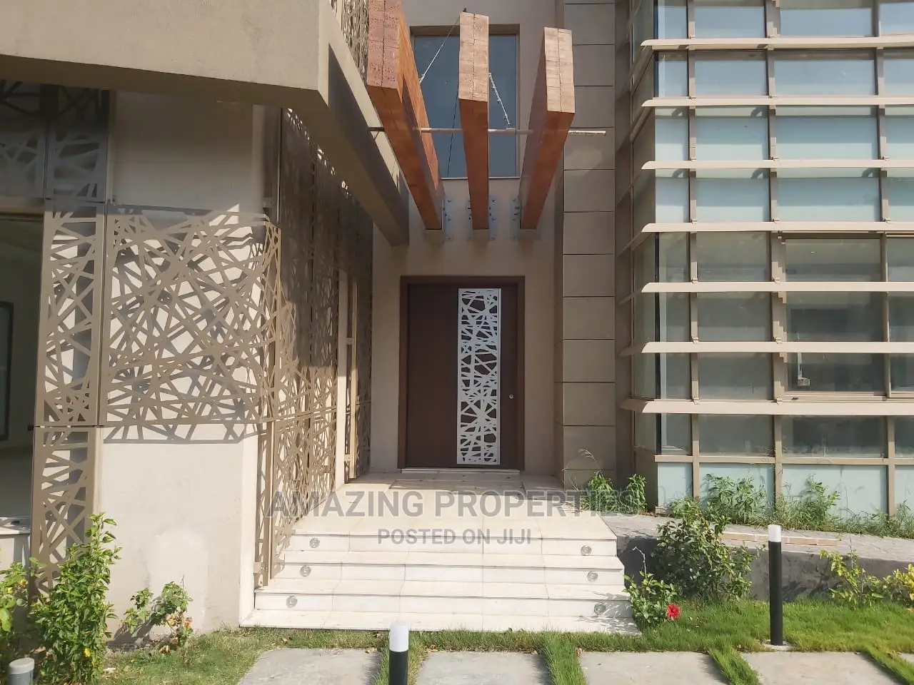 4bdrm House in Amazing Properties, Cantonments for Rent in Cantonments