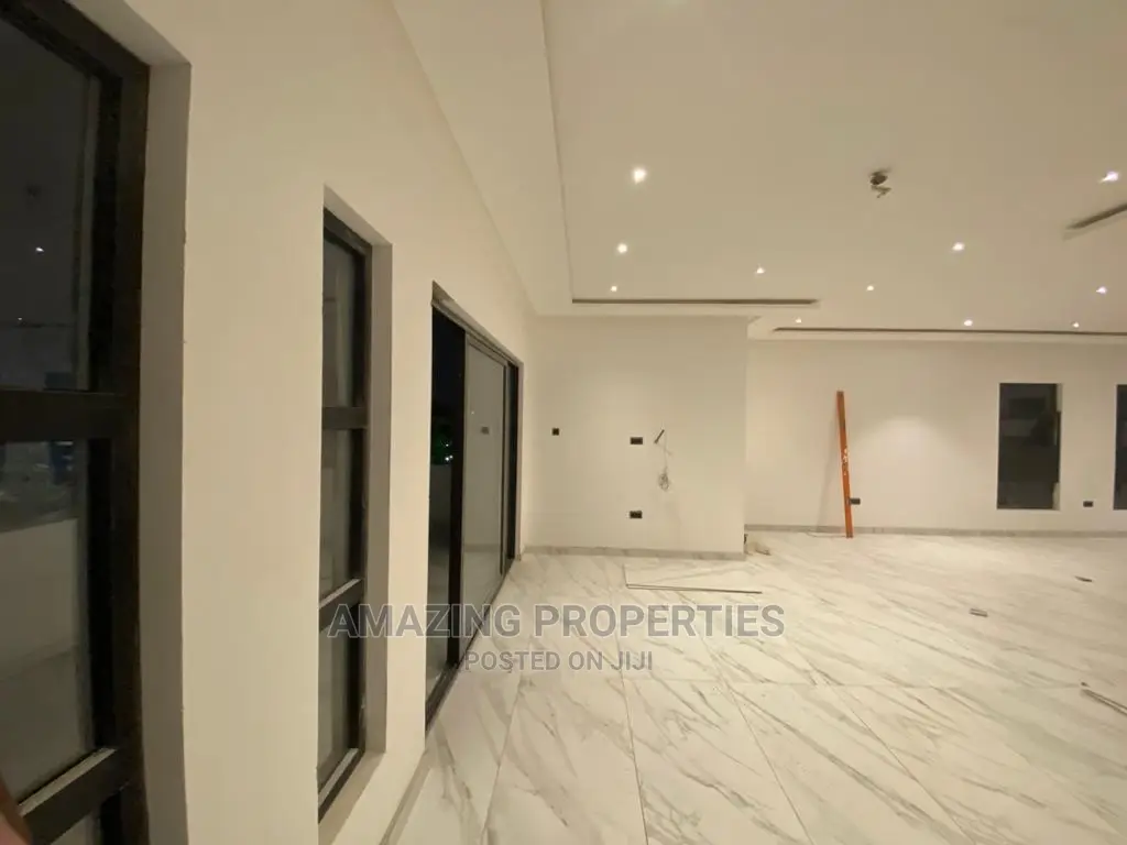 4bdrm House in Adjinganor, Adjiriganor for Sale in Adjiriganor
