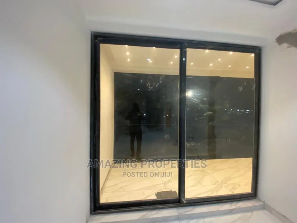 4bdrm House in Adjinganor, Adjiriganor for Sale in Adjiriganor