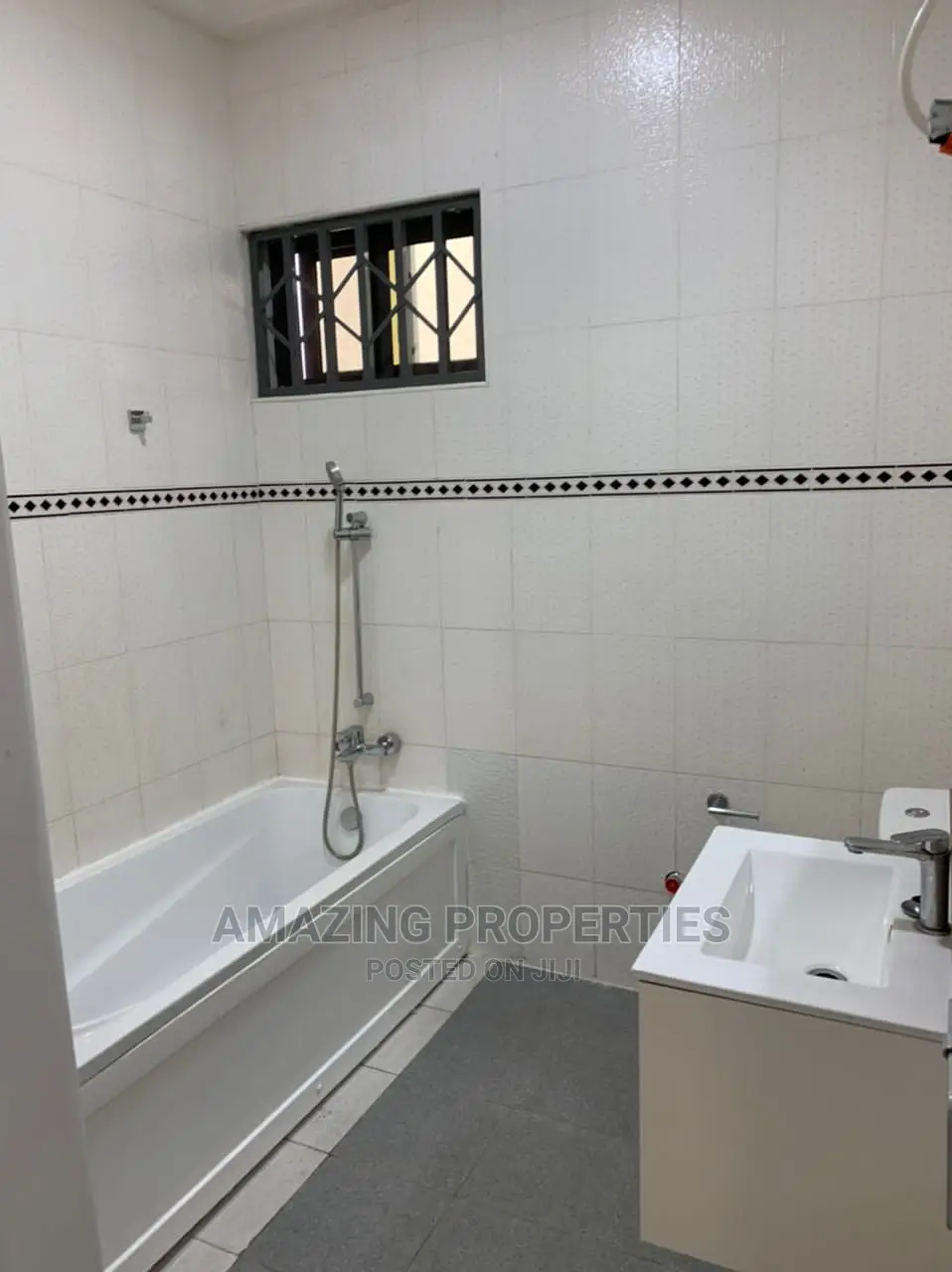 4bdrm House in Amazing Properties, Cantonments for Rent in Cantonments