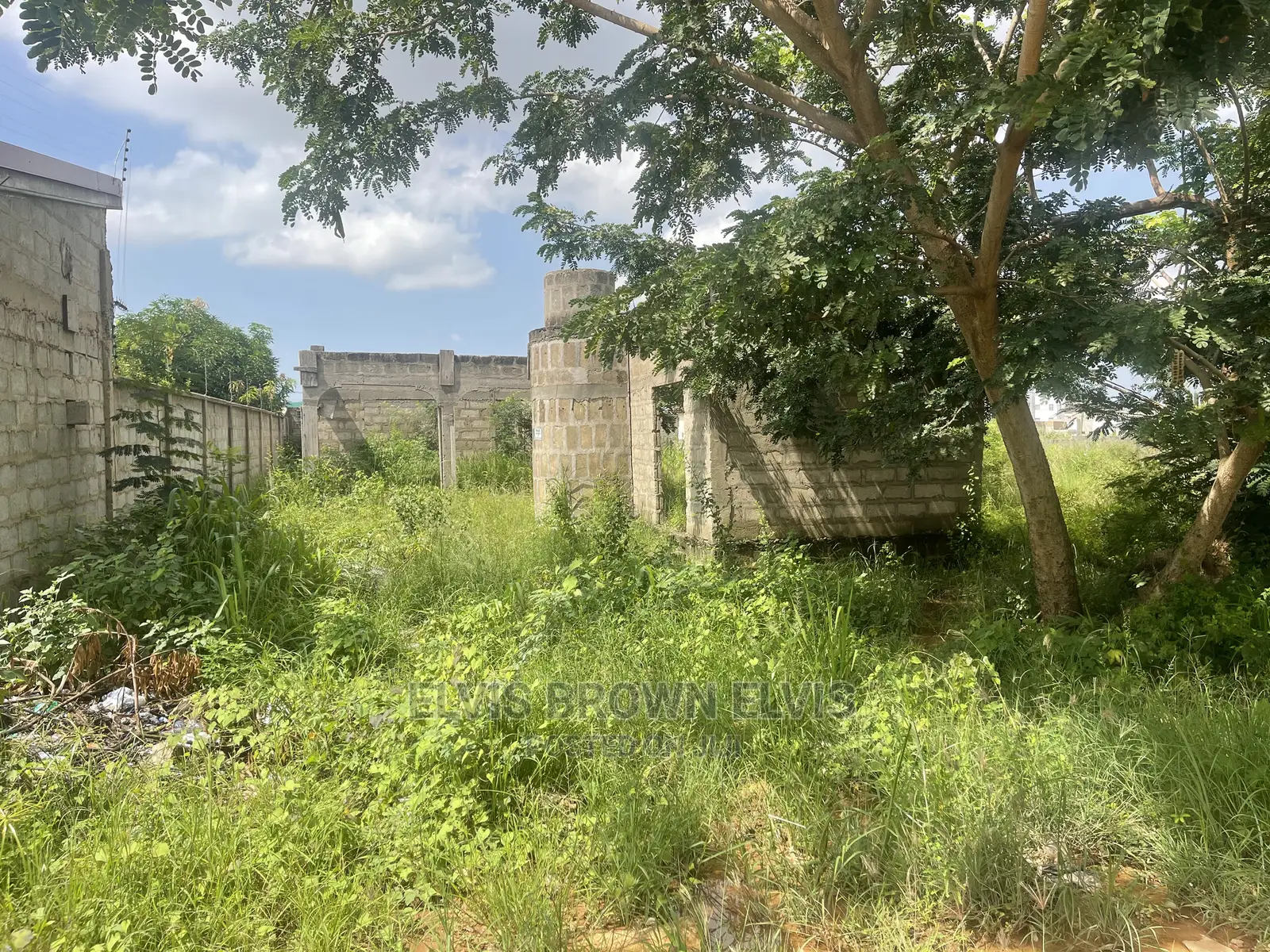 3 Bed Uncomplited on 60 by 100 Land for Sale at East Legon in East Legon
