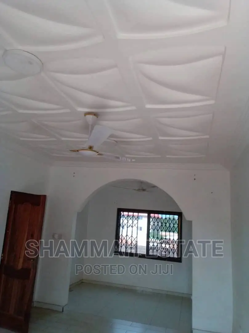 3bdrm Apartment in Aiding Estate, Sunyani Municipal for rent in Sunyani Municipal