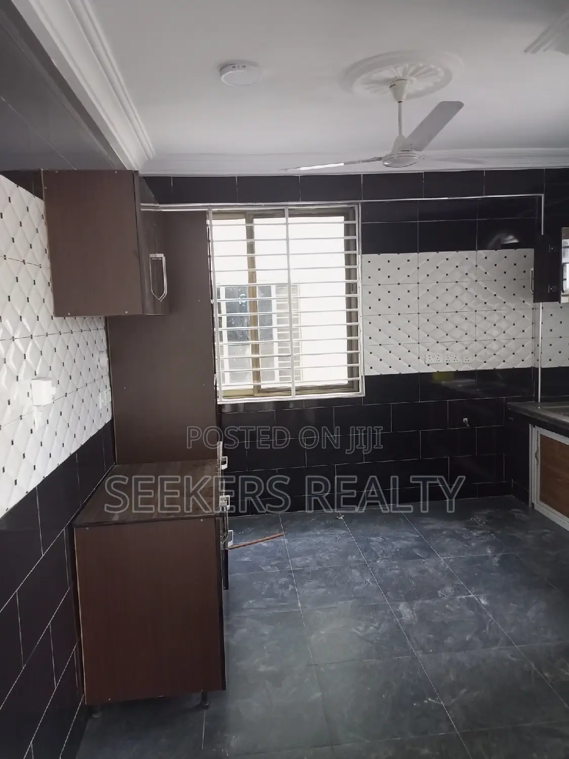 3bdrm Apartment in Seekers Realty, East Legon for rent in East Legon