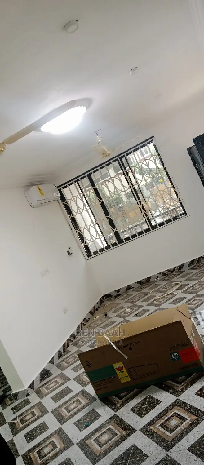 2bdrm Apartment in Ben Properties, School Area for rent in School Area