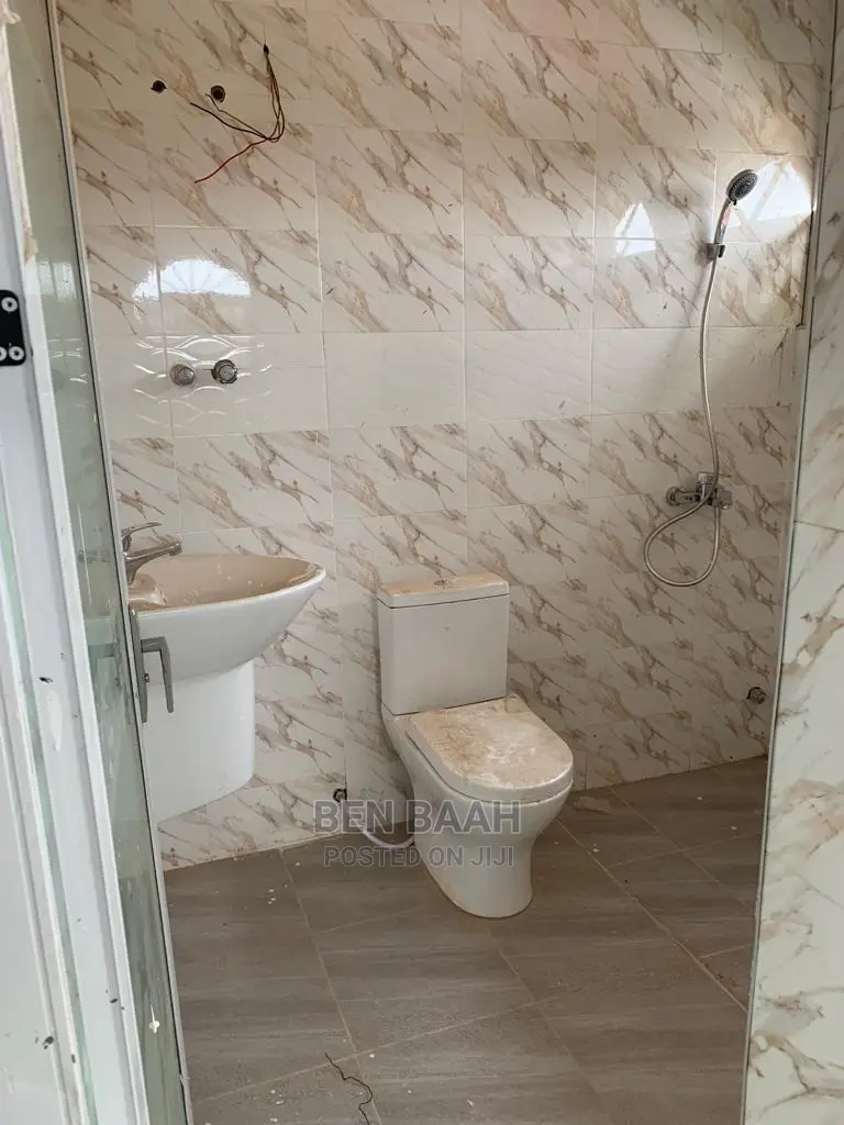 2bdrm Apartment in Ben Properties, School Area for rent in School Area
