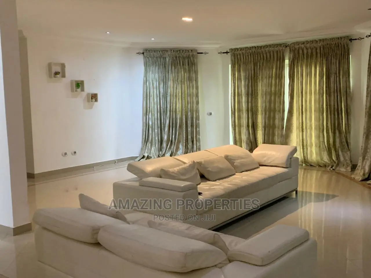 5bdrm House in For Sale 5 Bed House, East Legon for sale in East Legon