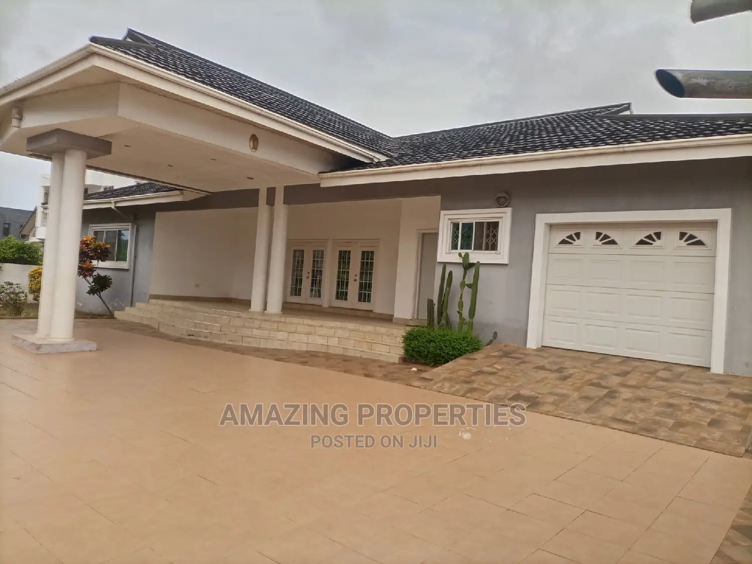 4bdrm House in Airport Hills for Sale in Airport Residential Area